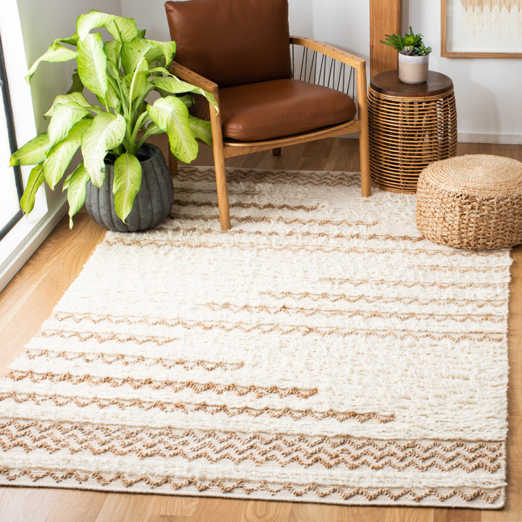 Steelside™ Kristina Chevron Handmade Flatweave Wool Area Rug in Ivory